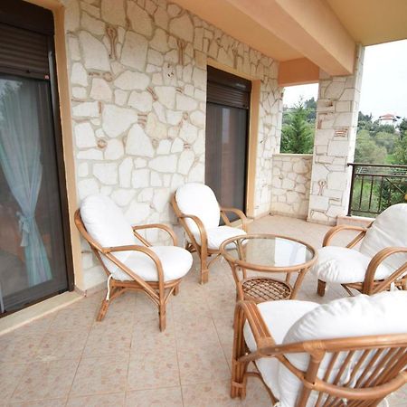 Holiday Villa Vee Nea Skioni Exterior photo